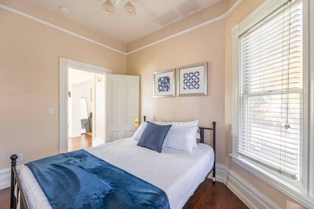 A+ 2 Bedroom Victorian Home Away From Home Sacramento Eksteriør billede